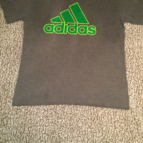 Adidas Brand T-Shirt with Adidas Logo - Picture 3 of 4